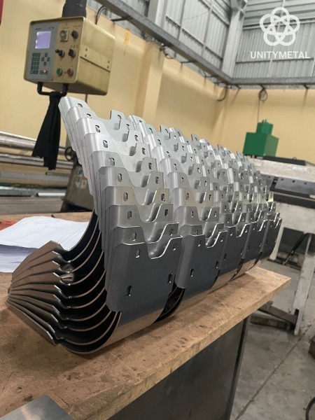 โรงงานรับตัด พับ ขึ้นรูปโลหะ